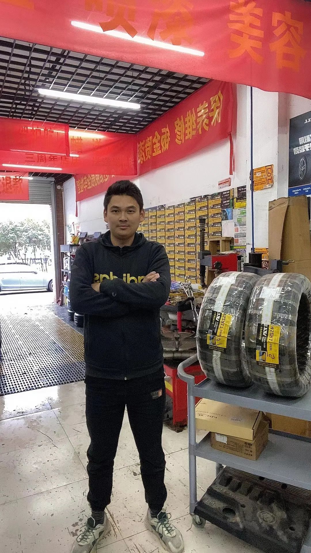ZETA tire,puncture-resistant tires , puncture-resistant and explosion-proof tires , self-repairing tires , safety tires