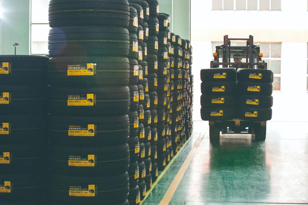 ZETA tire,puncture-resistant tires , puncture-resistant and explosion-proof tires , self-repairing tires , safety tires