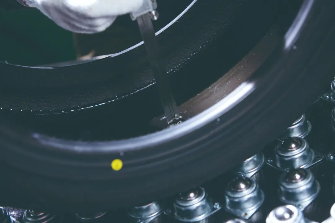 ZETA tire,puncture-resistant tires , puncture-resistant and explosion-proof tires , self-repairing tires , safety tires